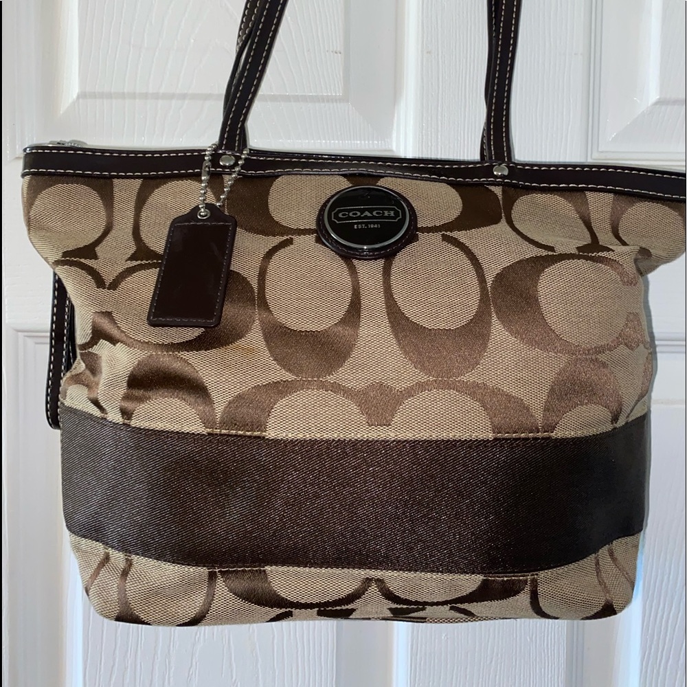 Coach Signature Tote Purse